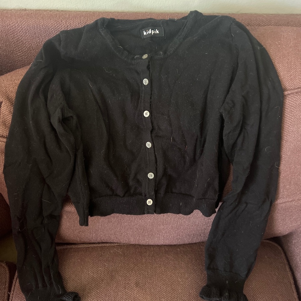 Black cropped sweater